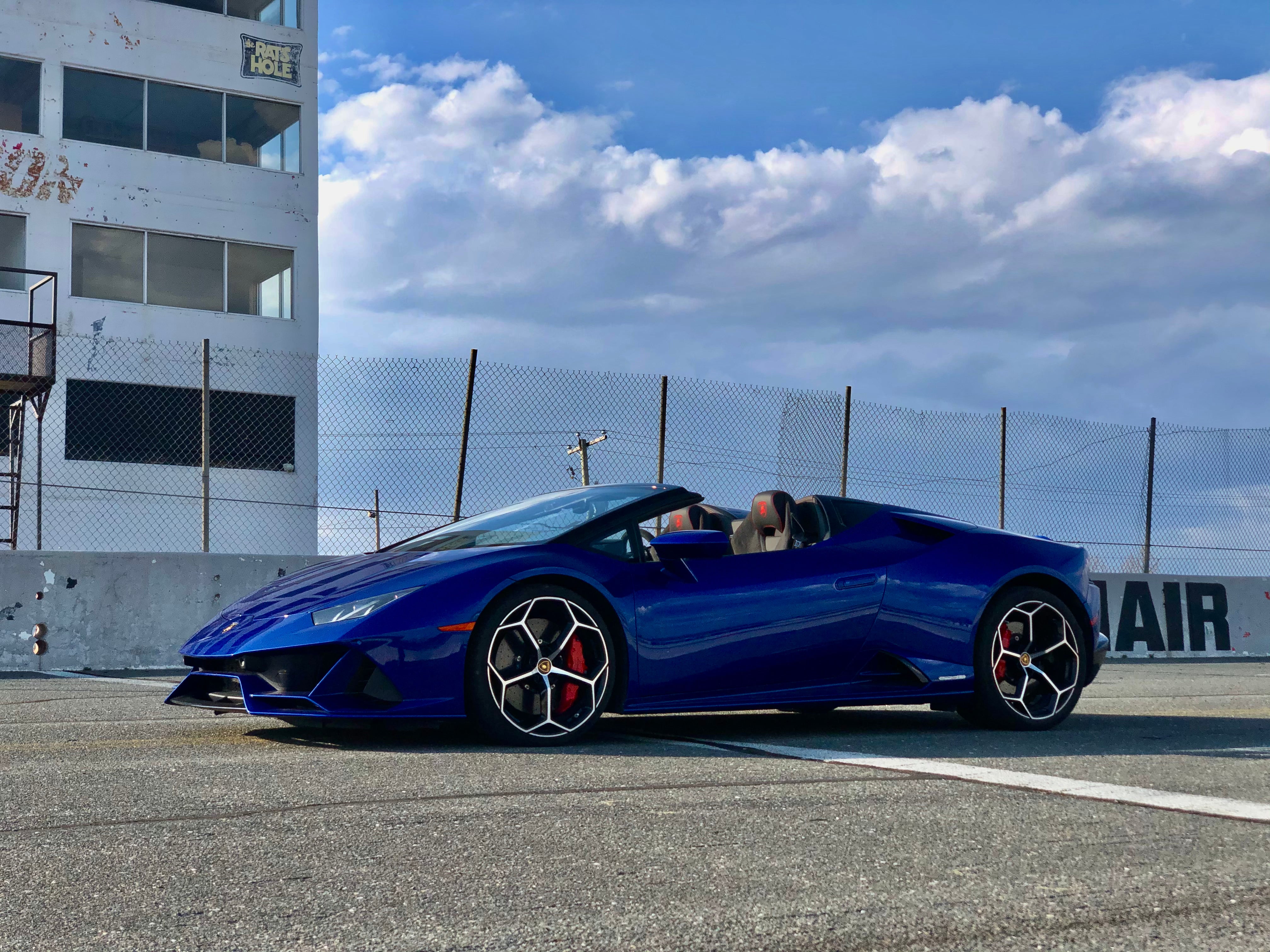 New car available | Lamborghini Huracan EVO
